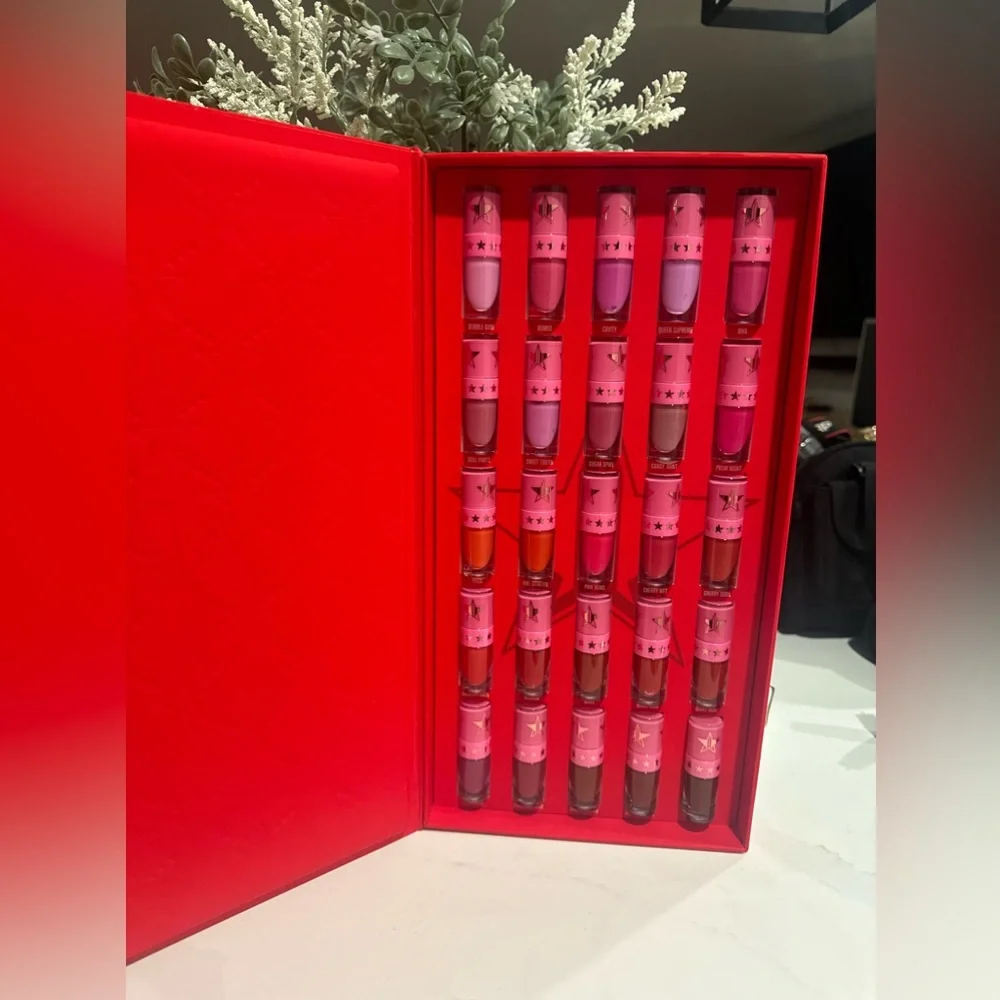 Jeffree Star The Blood Sugar Liquid Lipstick VAULT MSRP $160NIB
